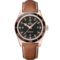 Seamaster 300 41 mm, or Sedna™ sur bracelet en cuir - 233.62.41.21.01.002