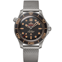 Brown dial watch on Titanium case with Titanium bracelet - Seamaster Diver 300M 42 mm, titanium on titanium - 210.90.42.20.01.001