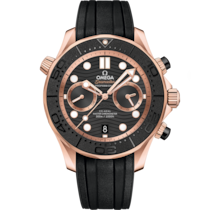 Black dial watch on Sedna™ gold case with Rubber strap - Seamaster Diver 300M 44 mm, Sedna™ gold on rubber strap - 210.62.44.51.01.001