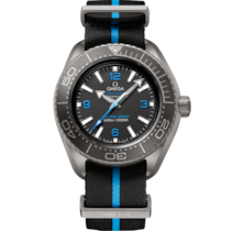 Uhr mit Schwarz Zifferblatt auf Titan Gehäuse mit NATO-Armband bracelet - Seamaster Planet Ocean 6000M 45,5 mm, Titan mit NATO-Armband - 215.92.46.21.01.001