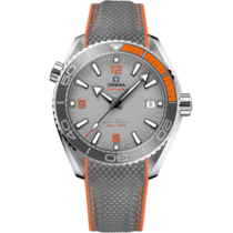 灰色錶盤腕錶，鈦金屬錶殼錶殼，襯以橡膠錶帶 bracelet - 海馬 Planet Ocean 600米系列 43.5毫米, 鈦金屬錶殼 於 橡膠錶帶 - 215.92.44.21.99.001