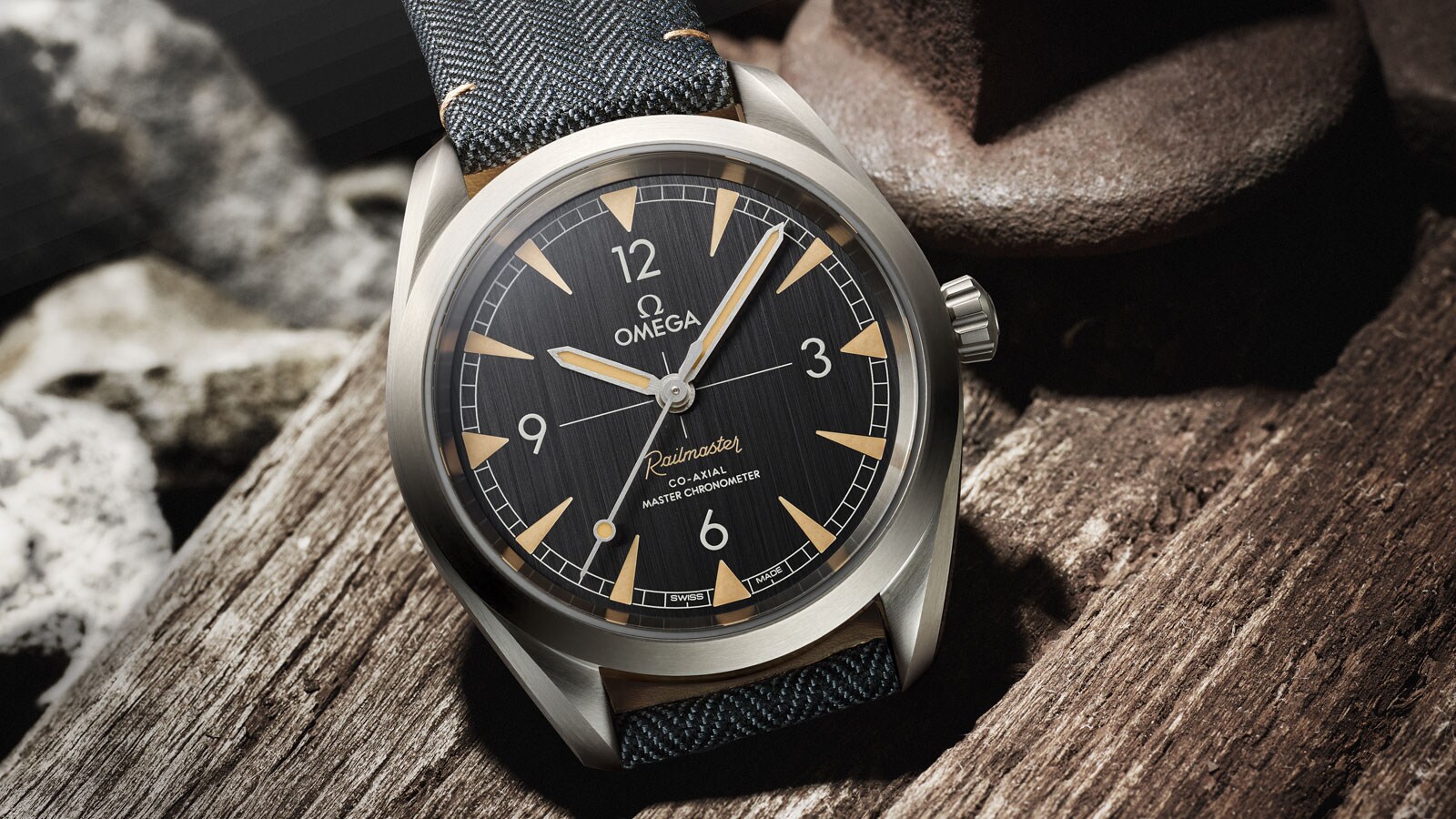 Omega Seamaster James