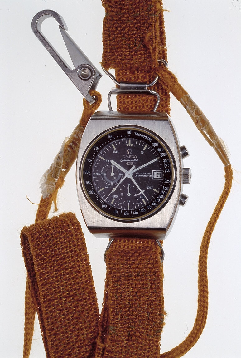 omega speedmaster 125 automatic chronometer